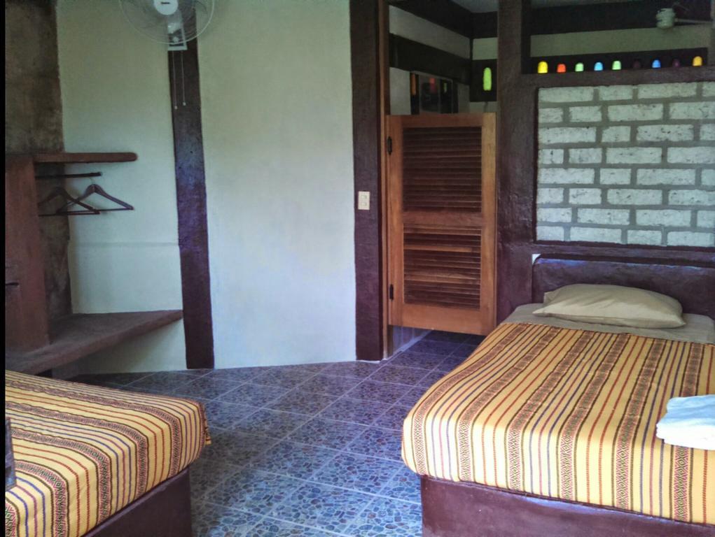 Zapote Tree Inn ฟลอเรส ภายนอก รูปภาพ